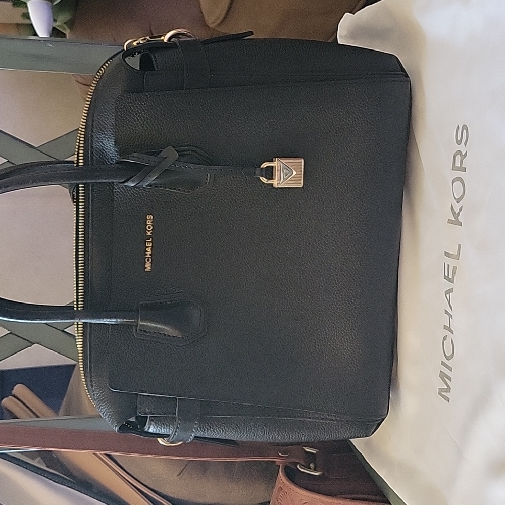 Black Michael Kors Mercer Satchel